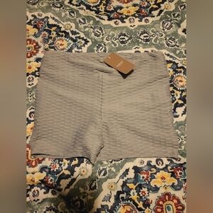 NWT- Famous TikTok Shorts  Size XL [RUNS SMALL]